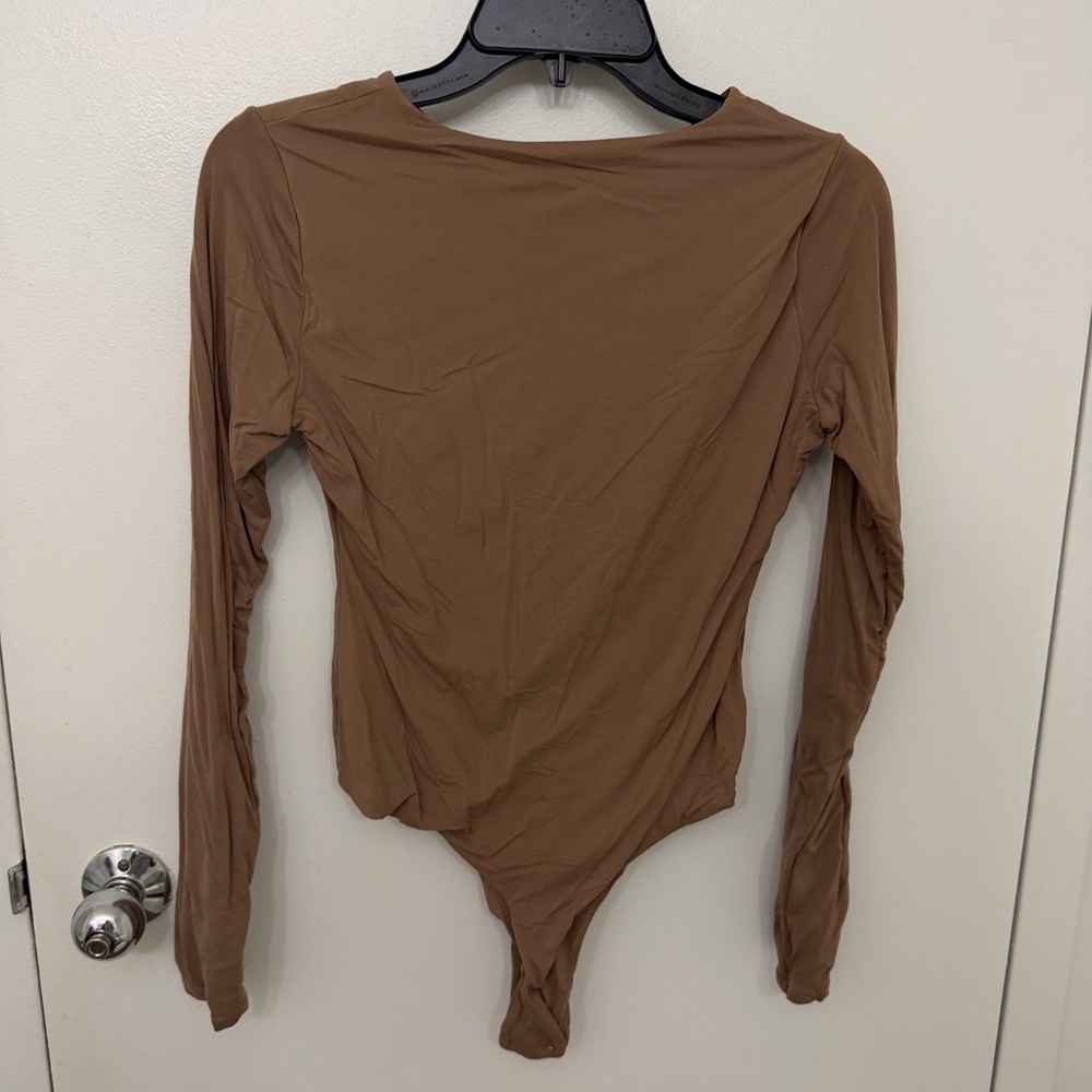 Pumiey Size L Tan Long Sleeve Bodysuit - Picture 4 of 4
